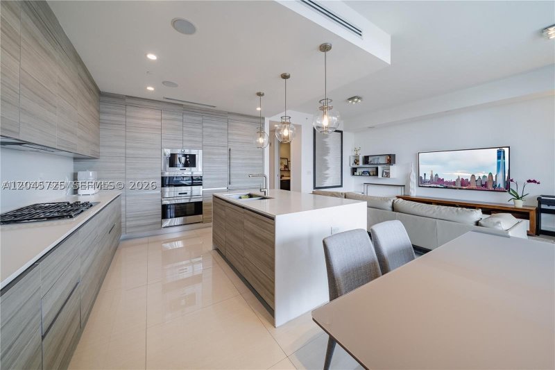 Comprar apartamento en Echo Aventura 606
