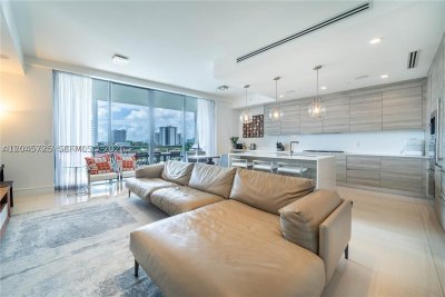 Comprar apartamento en Echo Aventura 606