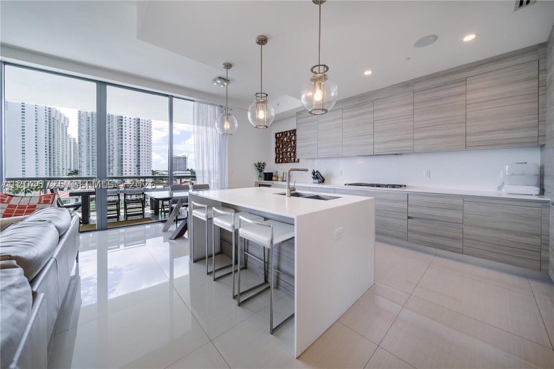 Comprar apartamento en Echo Aventura 606