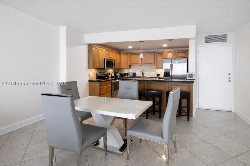 Apartment for rent at Grenoble at Quadomain 606