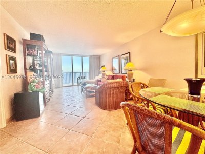Comprar apartamento en Edgewater Beach Tower RGB