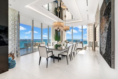 Comprar apartamento no Turnberry Ocean Club 2304