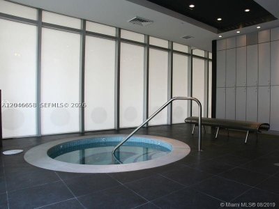 Aluguel de apartamento no 500 Brickell East Tower 2006