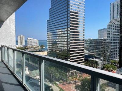 Aluguel de apartamento no 500 Brickell East Tower 2006