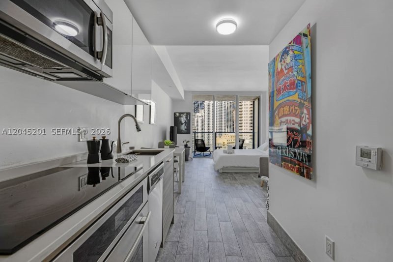 Apartment for rent at Brickell House Condo 2713