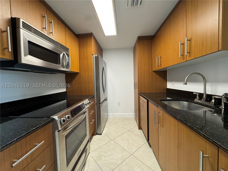 Apartment for rent at Harbour House 318
