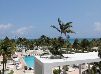 Harbour House Apt #318