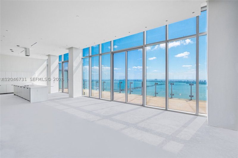Comprar apartamento en Missoni Baia PH-02