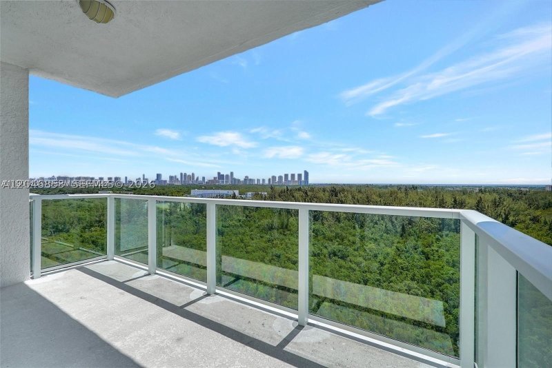 Alquiler de apartamento en One Fifty One at Biscayne 1105