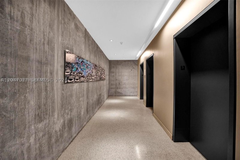 Condo for sale at Midtown Miami 2 H0904