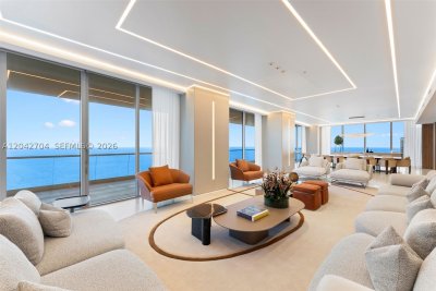 Turnberry Ocean Club Apt #4003-04