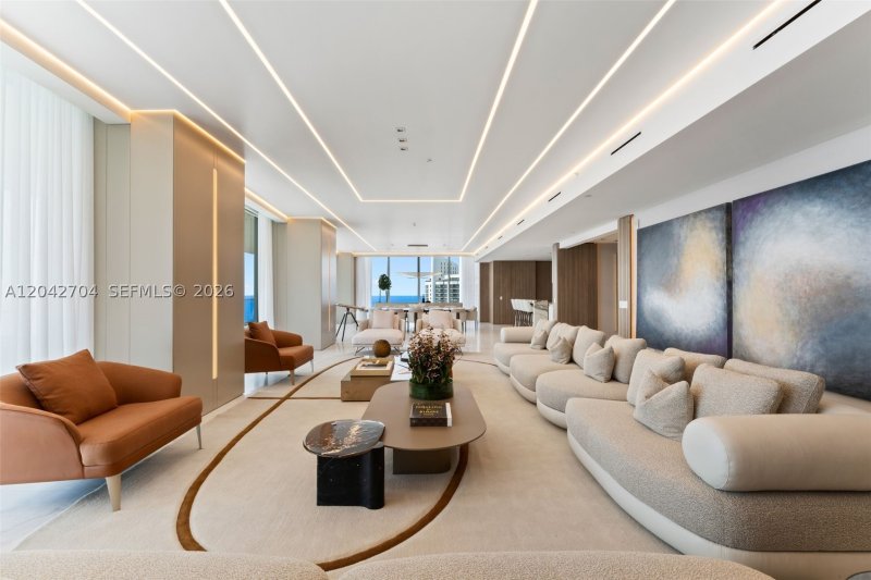 Condo for sale at Turnberry Ocean Club 4003-04