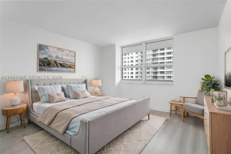 Condo for sale at Mark on Brickell 2206