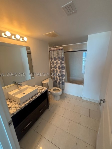 Comprar apartamento no Platinum Condo 1004