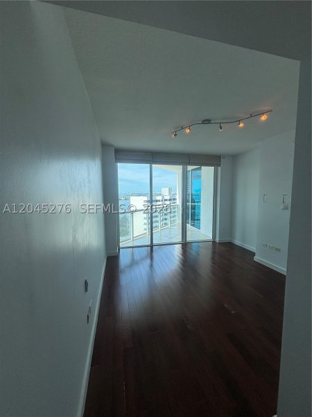 Comprar apartamento no Platinum Condo 1004