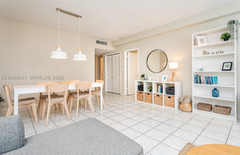 Condo for sale at Pavilion 1517