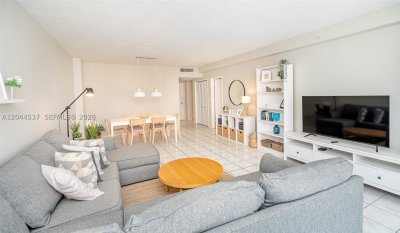 Pavilion Apt #1517