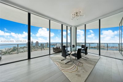 Comprar apartamento no Five Park Miami Beach 4401