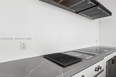 Comprar apartamento no Five Park Miami Beach 4401
