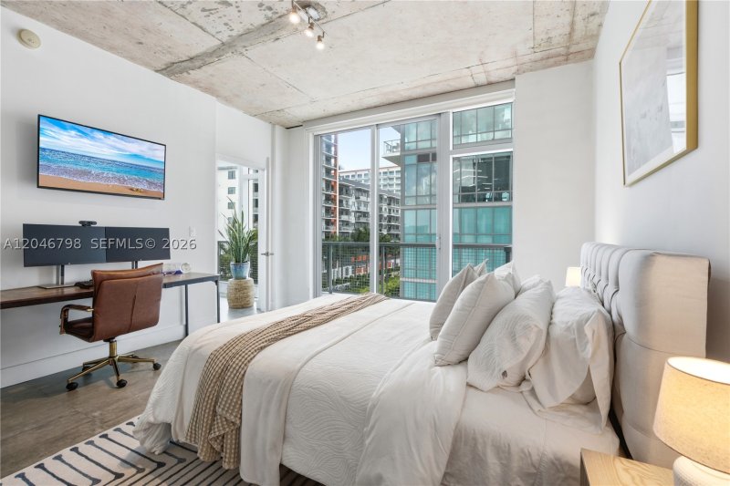 Comprar apartamento en Midtown Miami 4 L04PH1