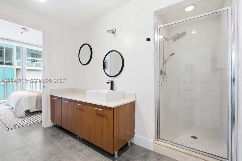 Comprar apartamento en Midtown Miami 4 L04PH1
