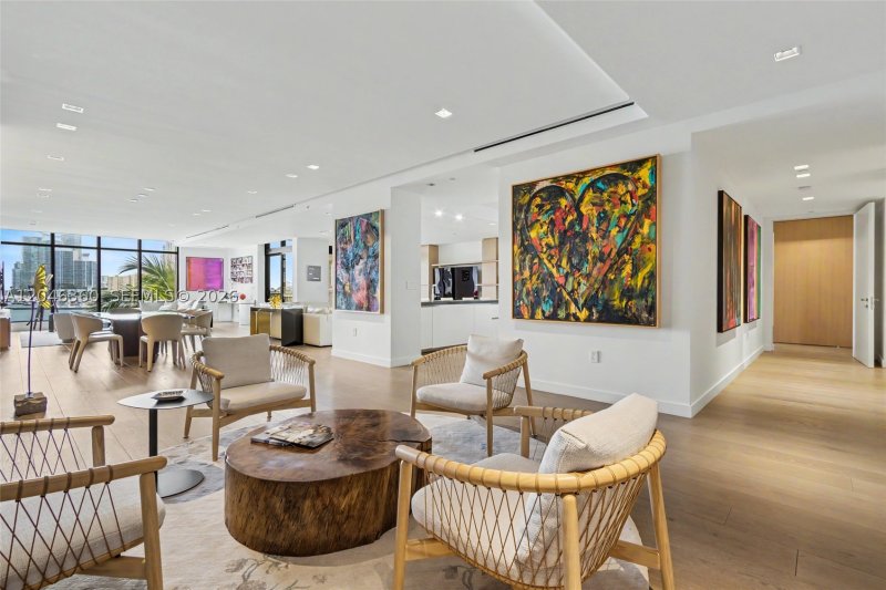 Condo for sale at Palazzo Del Sol 7042