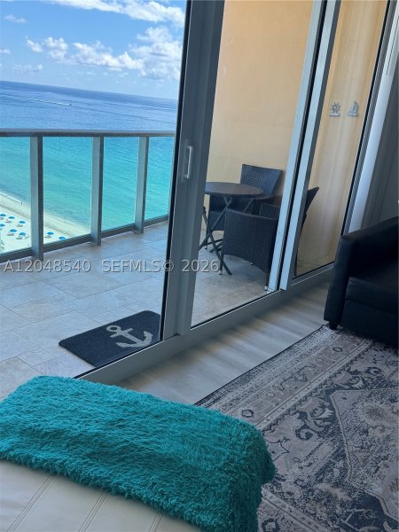 Alquiler de apartamento en The Wave Condo PH05