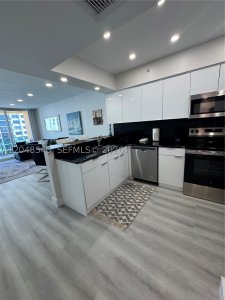Alquiler de apartamento en The Wave Condo PH05