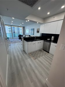 Alquiler de apartamento en The Wave Condo PH05