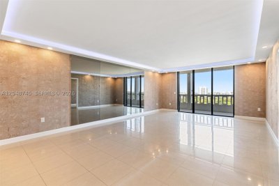Balmoral Condo Apt #11-O