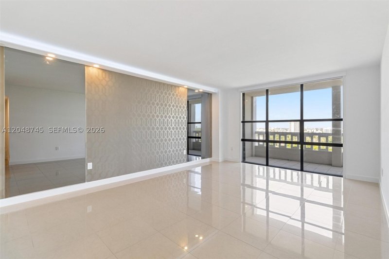 Apartment for rent at Balmoral Condo 11-O