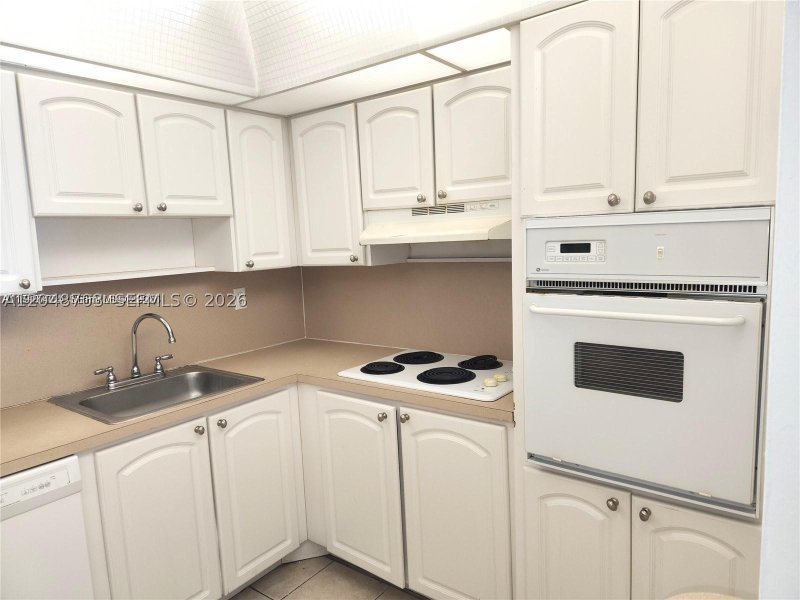 Condo for sale at Ocean Reserve 517