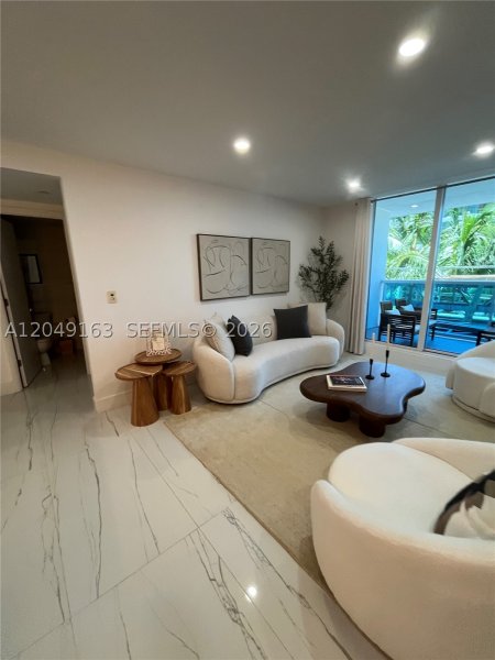Comprar apartamento en Roney Palace 326
