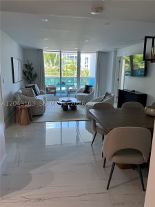 Comprar apartamento en Roney Palace 326