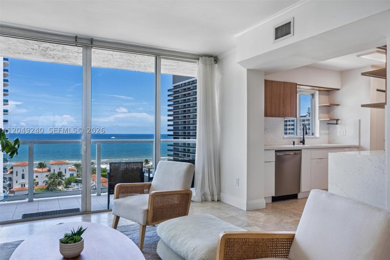 Apartment for rent at Grandview 1406