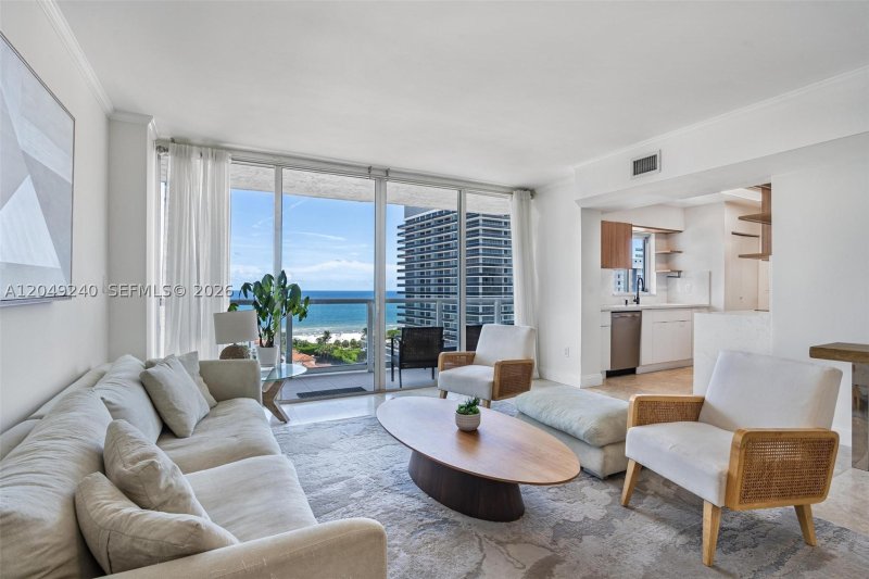 Apartment for rent at Grandview 1406