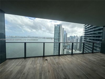 Comprar apartamento no Paraiso Bay Miami 4205