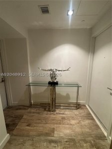 Comprar apartamento no Paraiso Bay Miami 4205