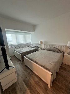 Comprar apartamento no Paraiso Bay Miami 4205