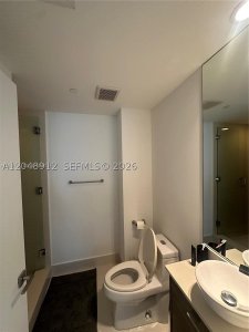 Comprar apartamento no Paraiso Bay Miami 4205