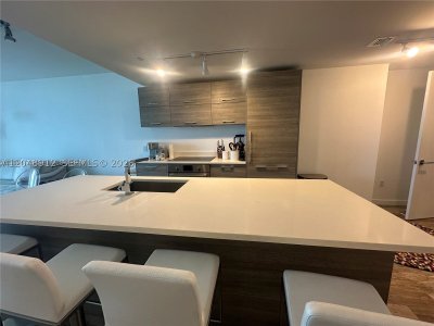 Comprar apartamento no Paraiso Bay Miami 4205