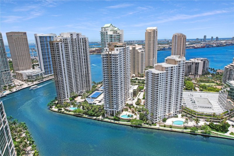 Apartment for rent at Courts Brickell Key 2210