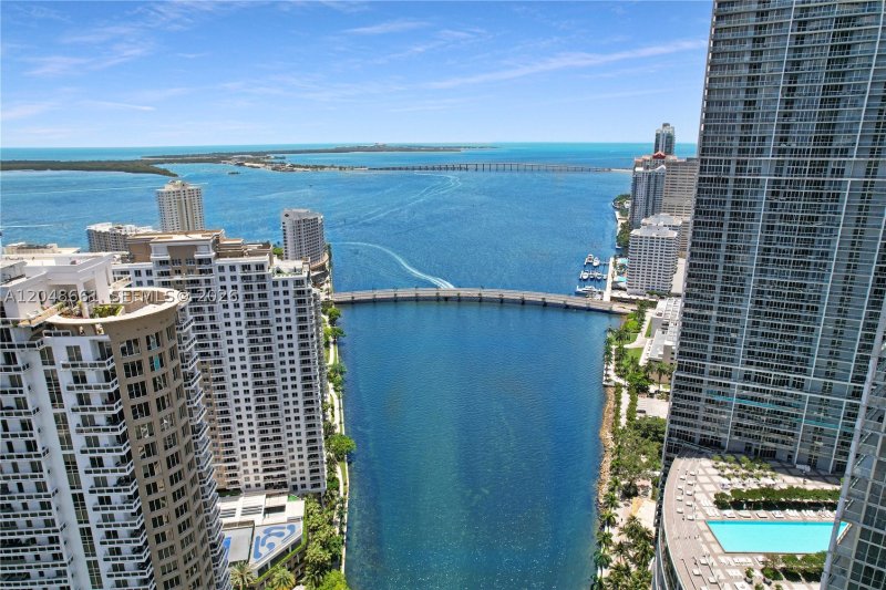 Apartment for rent at Courts Brickell Key 2210