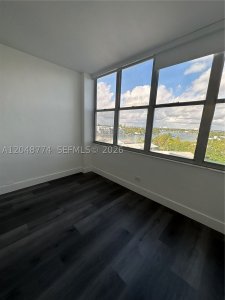 Aluguel de apartamento no Parkview Point 6B