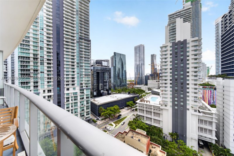 Alquiler de apartamento en 1100 Millecento 1603