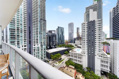 Alquiler de apartamento en 1100 Millecento 1603