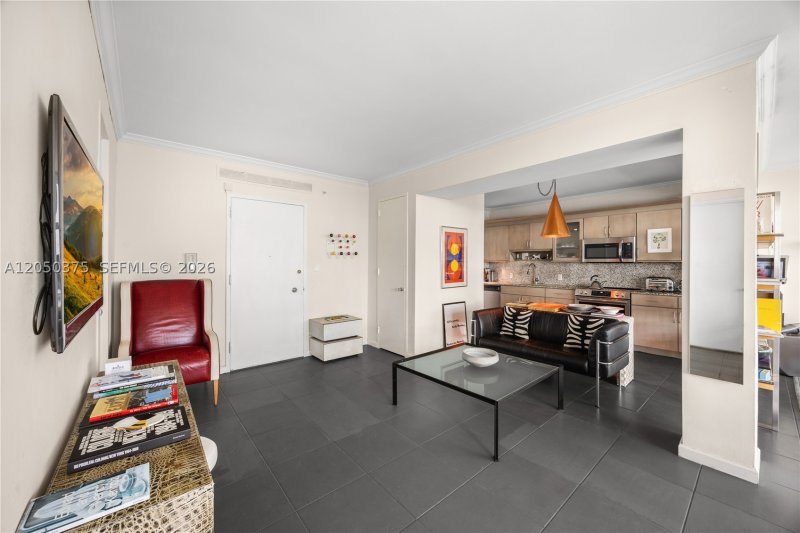 Apartment for rent at Crystal House 9K