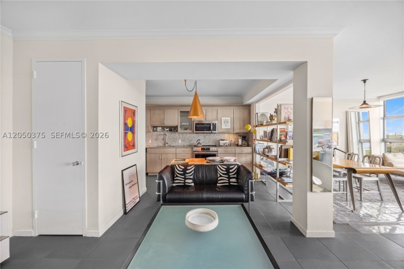 Apartment for rent at Crystal House 9K