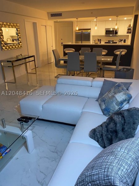 Condo for sale at Pavilion 722
