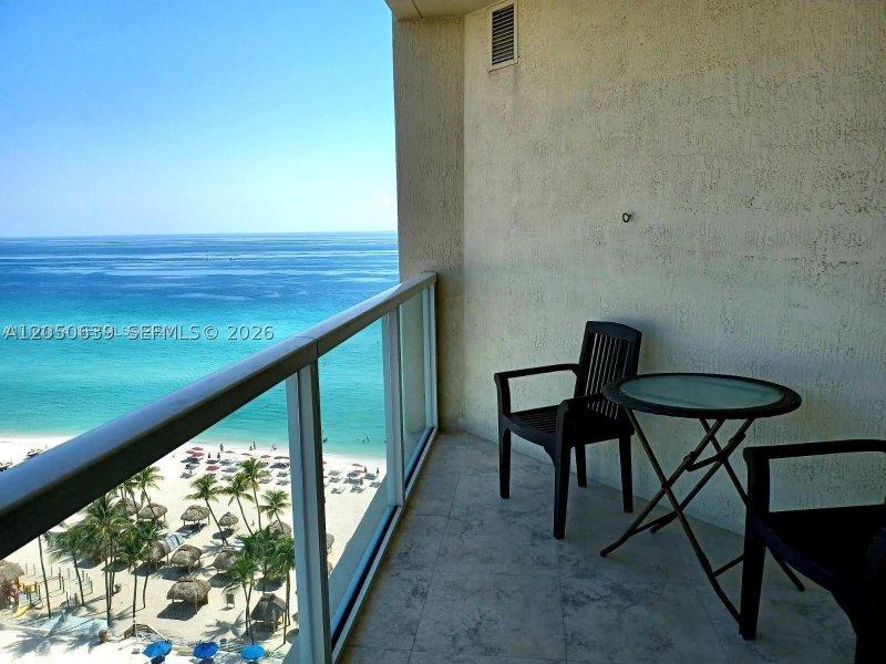 Comprar apartamento no La Perla 1605